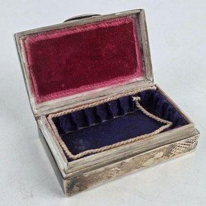 Antigua Caja Inglesa de Plata 925 con Grabados y Interior Forrado - imagen 3