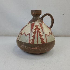 Lote siguiente: Jarra Decorativa Botijo Cerámica Esmaltada y Pintada a Mano T. Santos