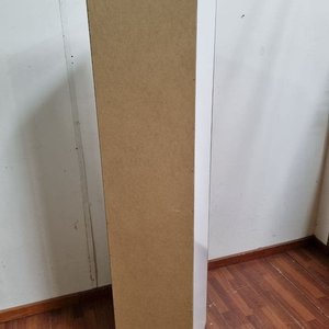Mueble Auxiliar Vertical con Puerta, Estantes y Perchas - imagen 5
