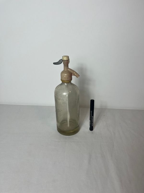 Sifón Antiguo de Vidrio con Base Maciza