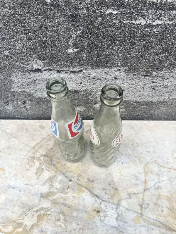 Dos botellas de Pepsi Cola vacías en excelente condición - imagen 5