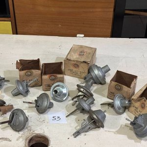 Repuestos de Vacío para Autos Antiguos (Lote de 5 unidades) - imagen 1