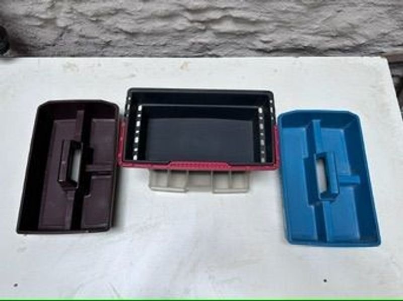 Bandejas porta herramientas en plástico nuevas - imagen 3
