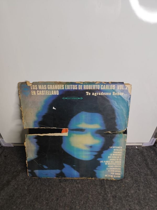 Lote de 2 Vinilos de Roberto Carlos: "Los Más Grandes Éxitos Vol. 2" y "Ilegal, Inmoral o Engorroso" - imagen 1