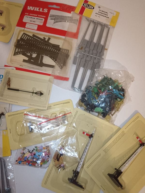 Item 895383 - Image 1