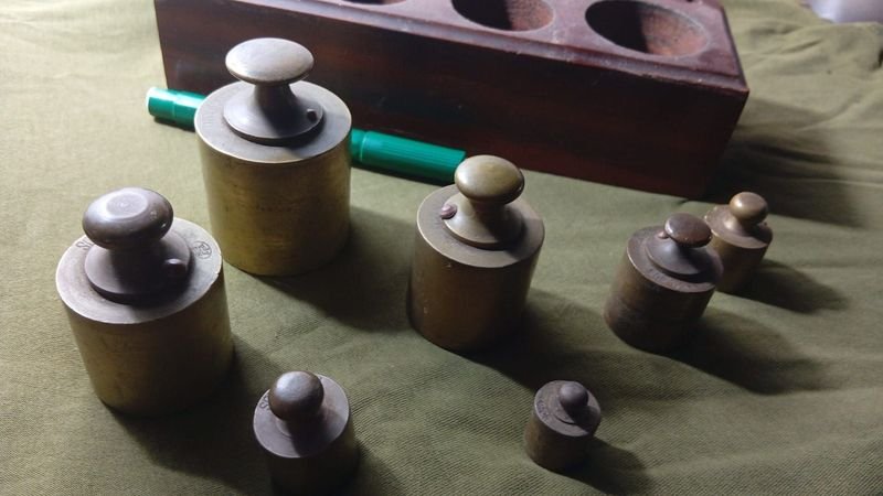 Cepo con balanzas antiguas - Equipamiento de oficina - imagen 4