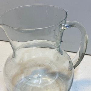 Jarra de Vidrio, Hielera Metálica y Vasos Surtidos con Fuentes - imagen 8