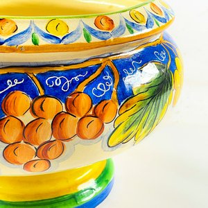 Macetero de Cerámica con Diseño Floral y Frutal - imagen 3