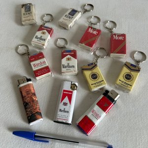 Llaveros y Encendedores de Marcas de Cigarrillos - imagen 3
