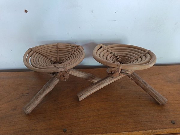 Par de Adornos de Mimbre Estilo Naqueta Miniatura de Origen Africano