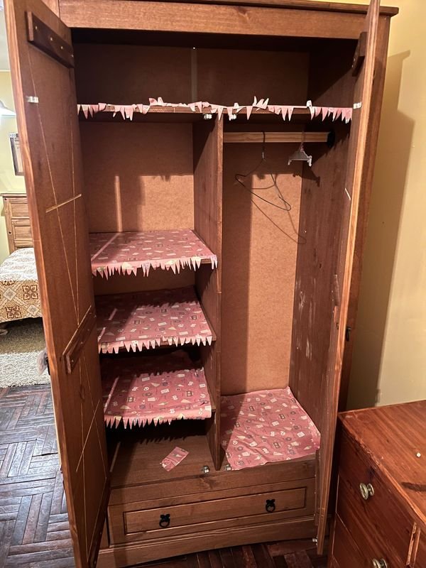 Ropero Mexicano con Dos Puertas de Madera - imagen 2
