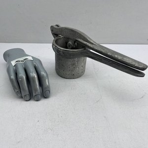 Lote siguiente: Churrera de Aluminio con Accesorios