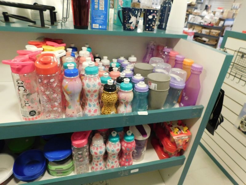 Lote de 50 vasos, tazas, recipientes para bebidas y mas