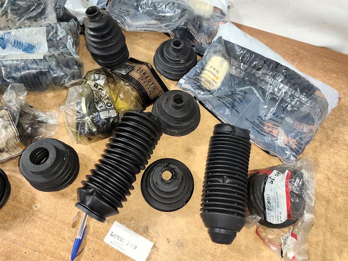 Item 16810 - Image 3