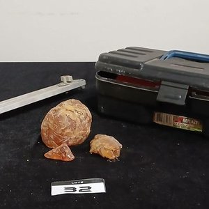 Caja de Herramientas con Brazo Articulado y Resina - imagen 1