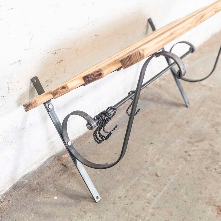 Ganchera de madera y metal para planchar - imagen 3