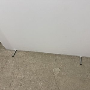 Lote de Paneles Blancos con Estructura Metálica - imagen 9