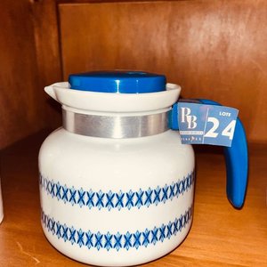 Jarra, Taza y Azucarero Pozzani "Encasa" - Cerámica Blanca con Detalles Azules y Rosas - imagen 2