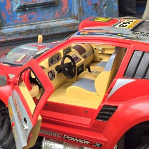 Camioneta a Radio Control Grande Roja "Sharpness" - imagen 11