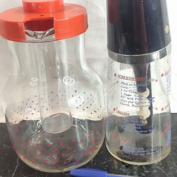 Coctelera y accesorios en vidrio y plástico - imagen 4