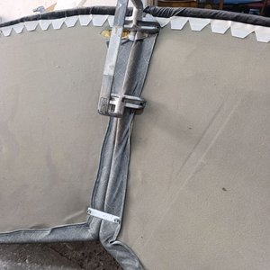 Sofá Modular Arne B&B Italia: Estructura Tubular, Aluminio Pulido, Tela Gris y Plumas - imagen 6