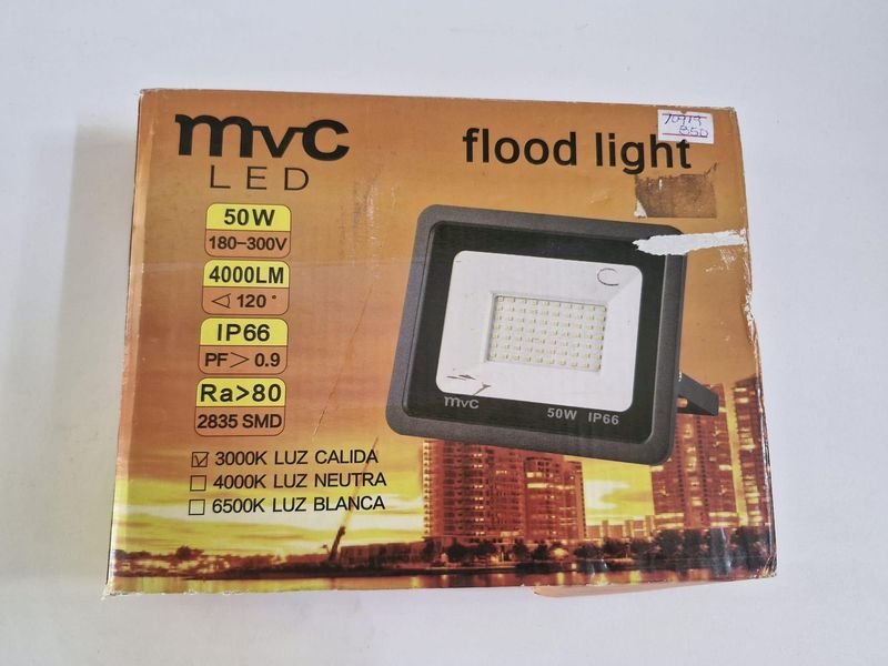 Foco Led 50W, Luz Cálida y Fuerte
