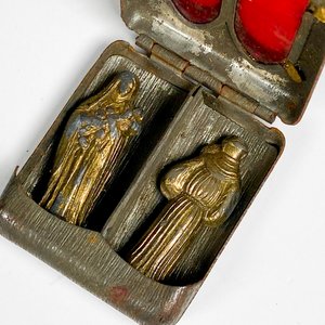 Relicario alemán chapa, con dos figuras angeles - imagen 3