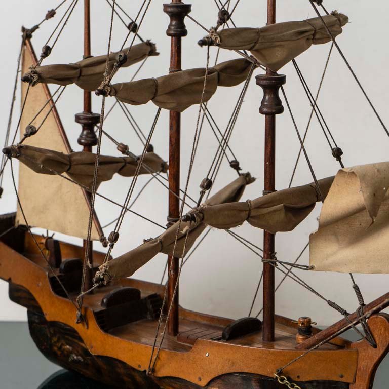 Item 2112551 - Image 1