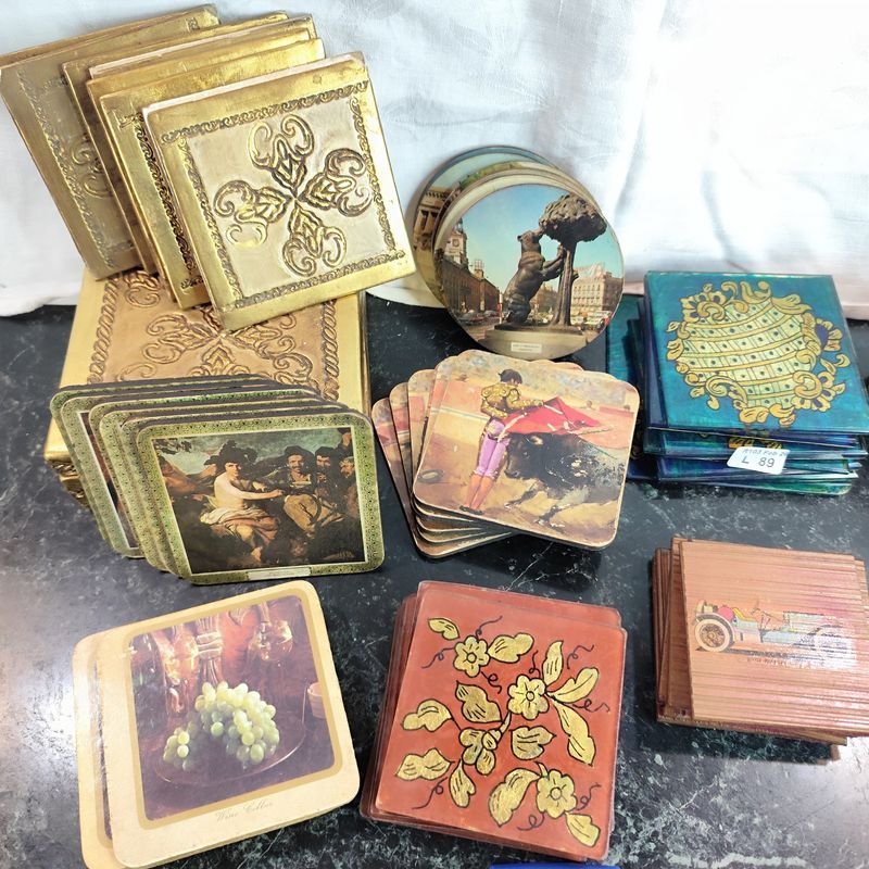 Lote de posavasos en diferentes modelos y materiales - imagen 2
