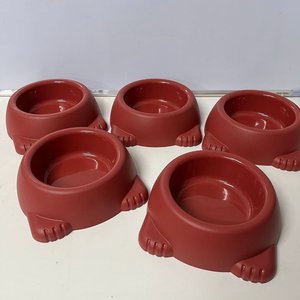 Lote siguiente: Set de 5 Comederos Plásticos para Mascotas Color Terracota