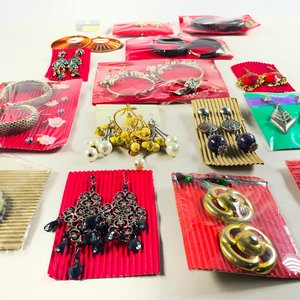 Quince Pares de Caracolas y Aros de Mujer - imagen 2