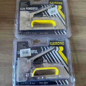 Lote anterior: Set de 2 Engrapadoras Manuales Kairong para Uso Doméstico y Profesional