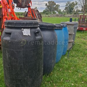 Lote anterior: Lote de Barriles Plásticos Industriales