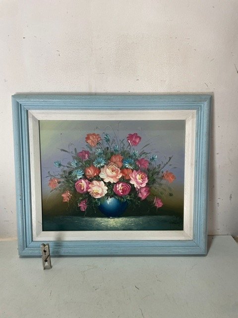 Lote anterior: Cuadro de flores enmarcado