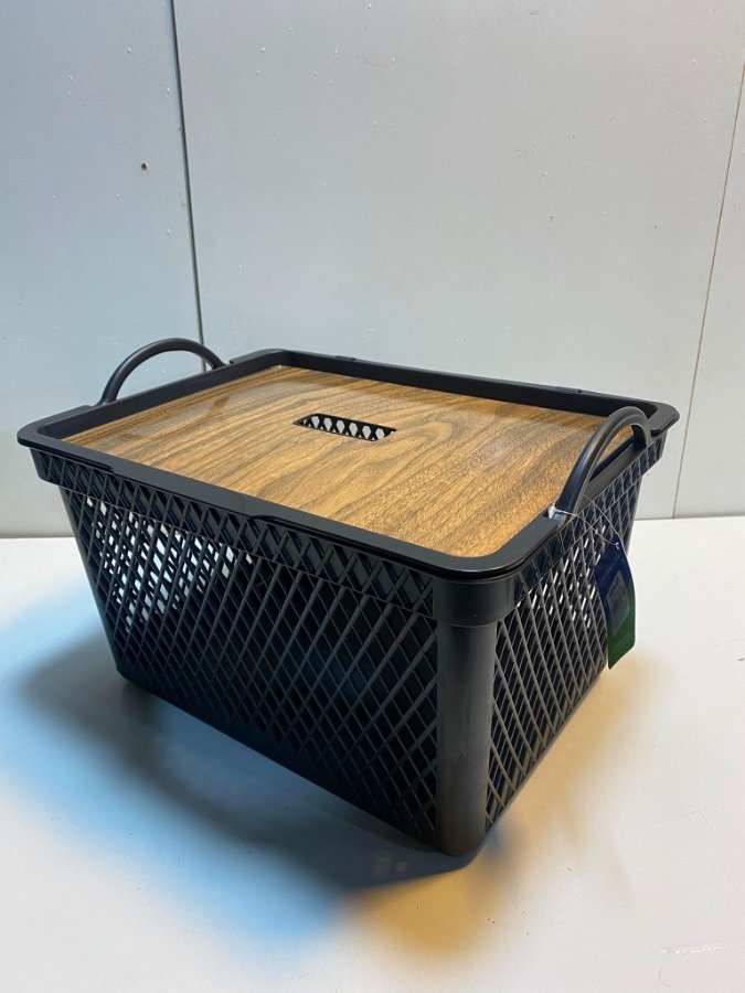 Caja Organizadora Plástica Mediana Negra con Tapa Estilo Madera y Asas