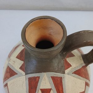 Jarra Decorativa Botijo Cerámica Esmaltada y Pintada a Mano T. Santos - imagen 6