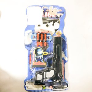 Lote de Juguetes: Muñecas, Auto RC, Pistola de Agua, Herramientas y Avión - imagen 6