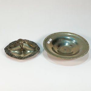 Set de 2 Piezas Metálicas Vintage: Copetinero y Centro Cóncavo con Guarda Floral - imagen 1