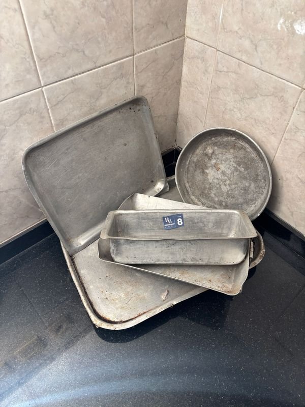 Set de 5 Artículos de Aluminio para Cocina: Budinera, Tortera y Fuentes - imagen 1