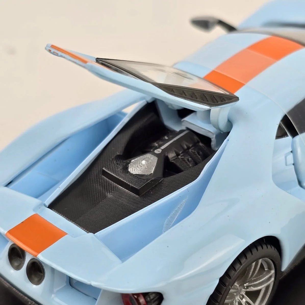Ford GT 2019 en escala 1:32, modelo de coche a escala - imagen 7