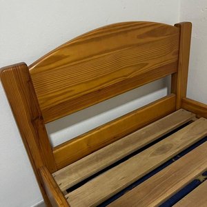 Cama Marinera de Madera con Dos Colchones Estrellados - imagen 2