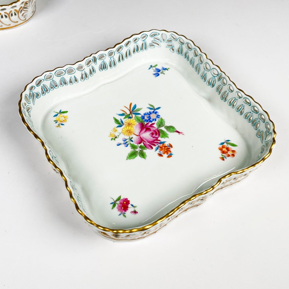 Dos centros de porcelana HEREND hungara con diseño floral - imagen 2