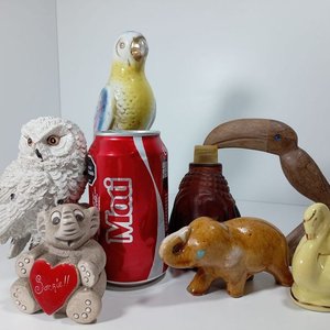 Lote anterior: Lote de Figuras Decorativas de Animales: Búho, Elefante, Cisne, Loro y Tucán
