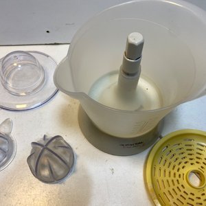 piezas: Tostadora Punktal, Plancha Philips, Mixer Punktal y Exprimidor Punktal - imagen 9