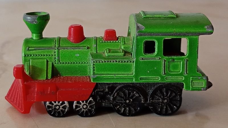 Locomotora MAJORETTE en metal (fabricación francesa) - Juguetes - imagen 5