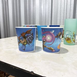 Lote de 9 Vasos Plásticos Infantiles de Varios Diseños y Tamaños - imagen 5