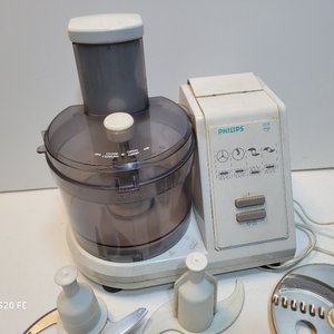 Multiprocesadora Philips, Sandwichera Ufesa y Tetera Eléctrica Decorada - imagen 3