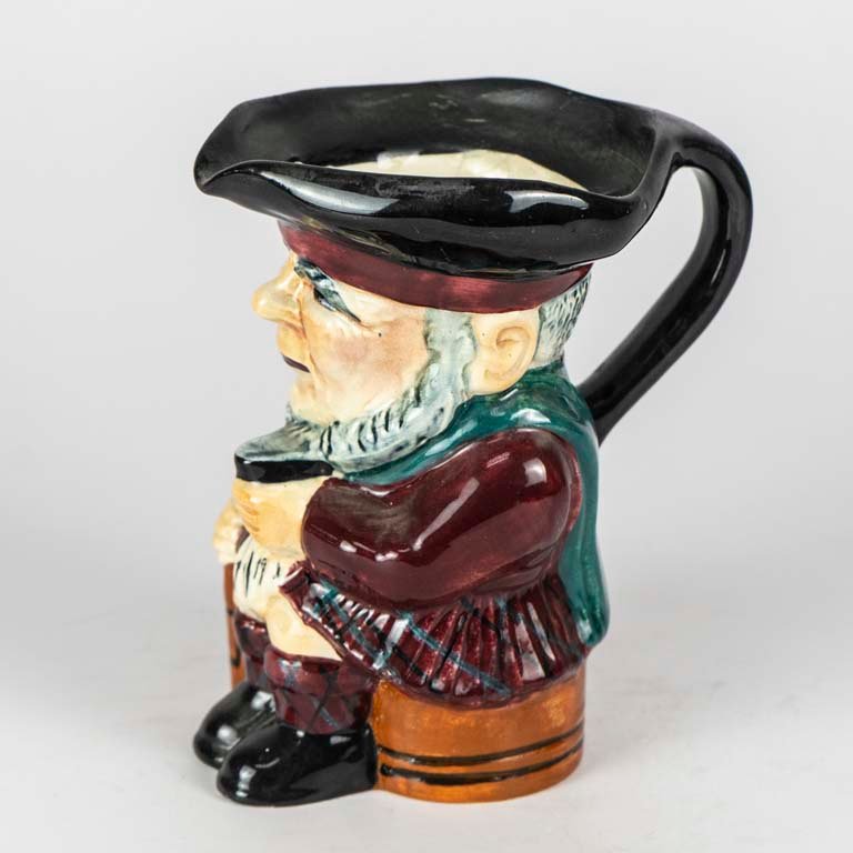 Jarra de cerveza de cerámica inglesa con forma de personaje - imagen 2