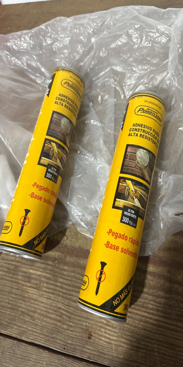 Dos Adhesivos Pennsylvania Ultra Resistentes