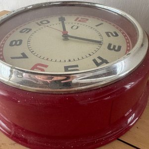 Reloj de Pared Redondo con Marco Metálico - imagen 2